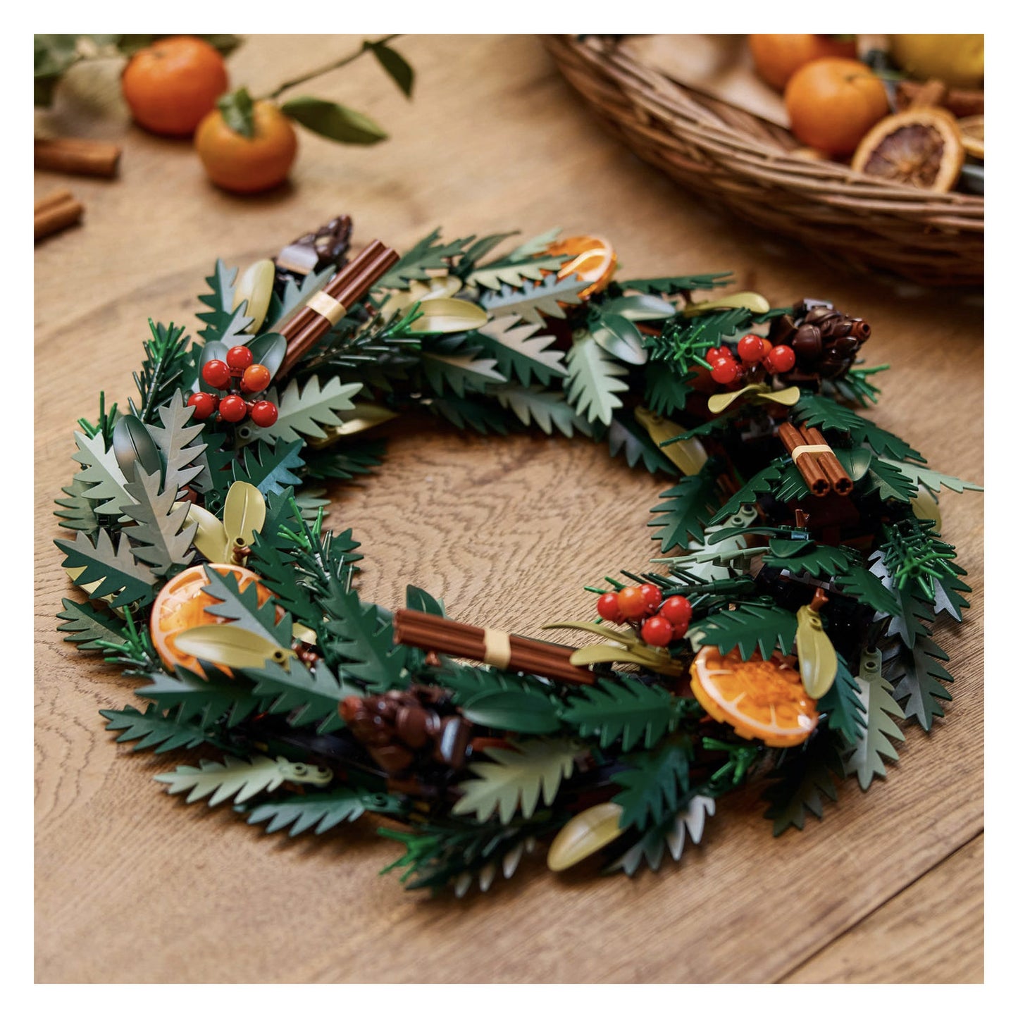 10340 LEGO Icons Wreath