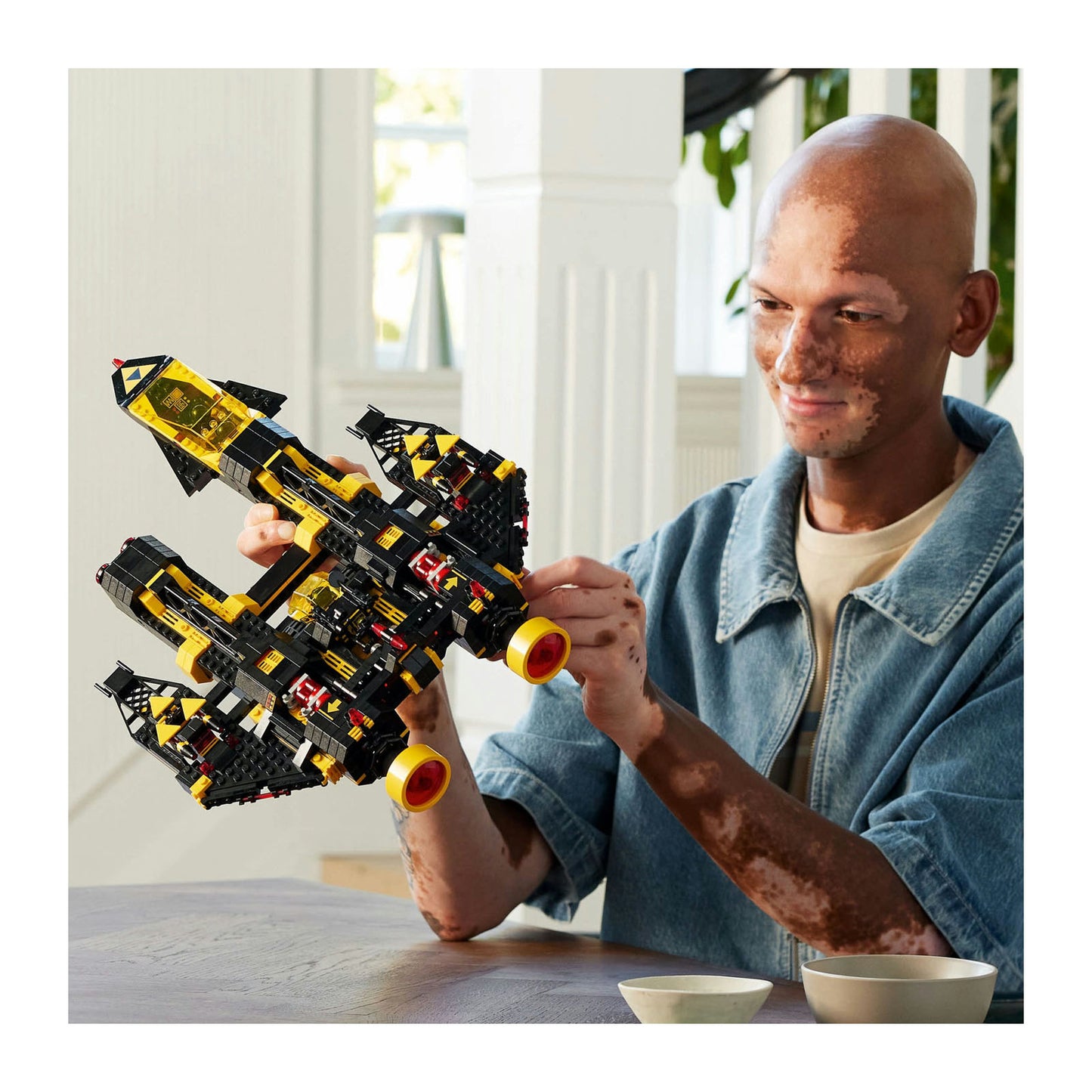 10355 LEGO Icons Blacktron Renegade Spaceship