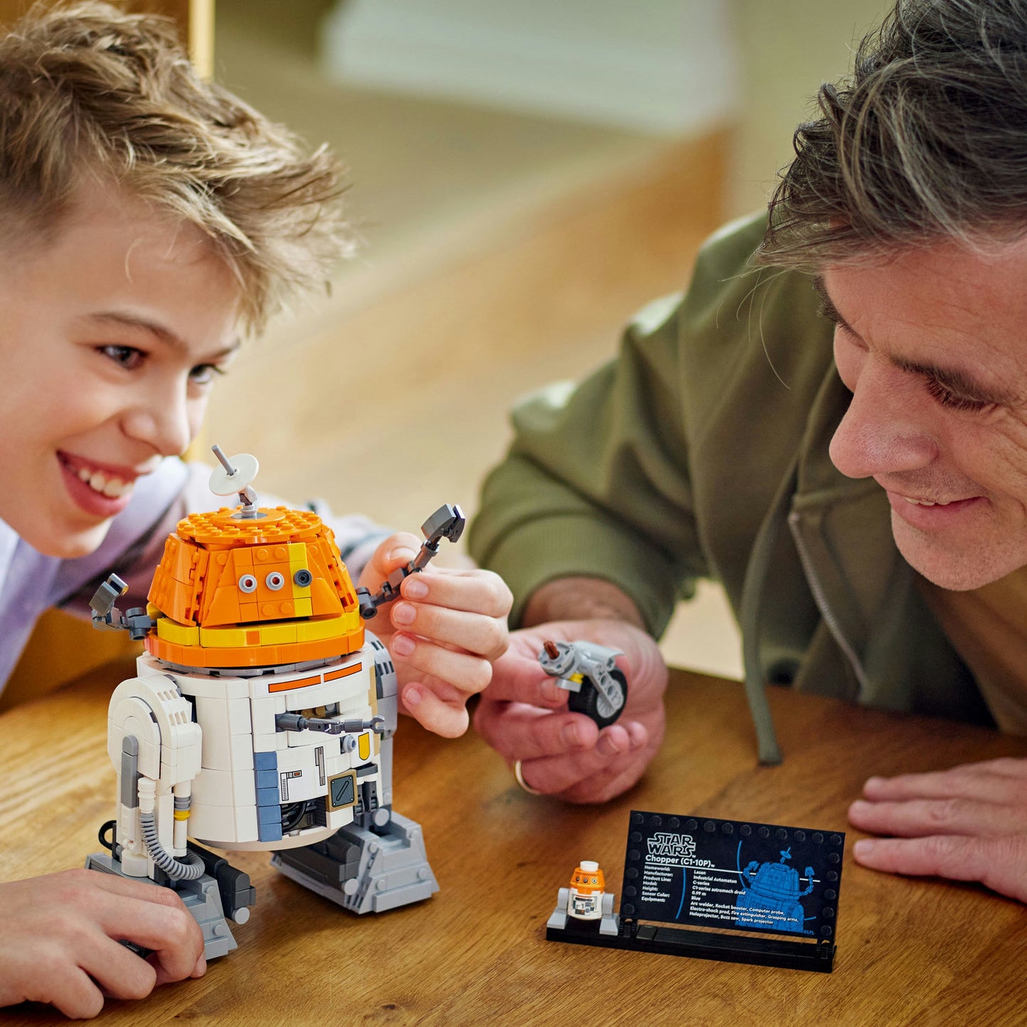 75416 LEGO® Star Wars: Ahsoka™ Chopper (C1-10P)™ Astromech Droid Set