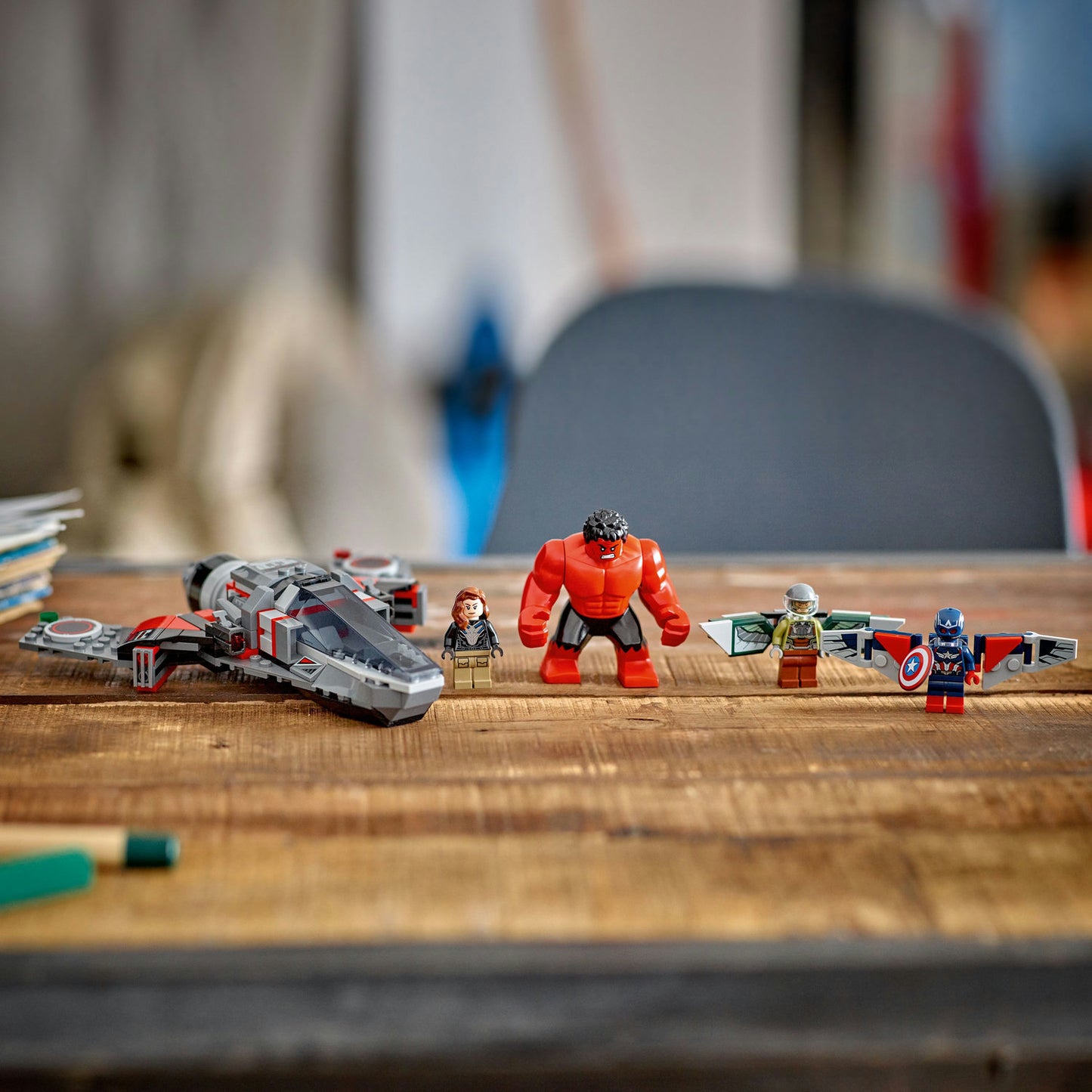 76292 Captain America vs. Red Hulk Battle