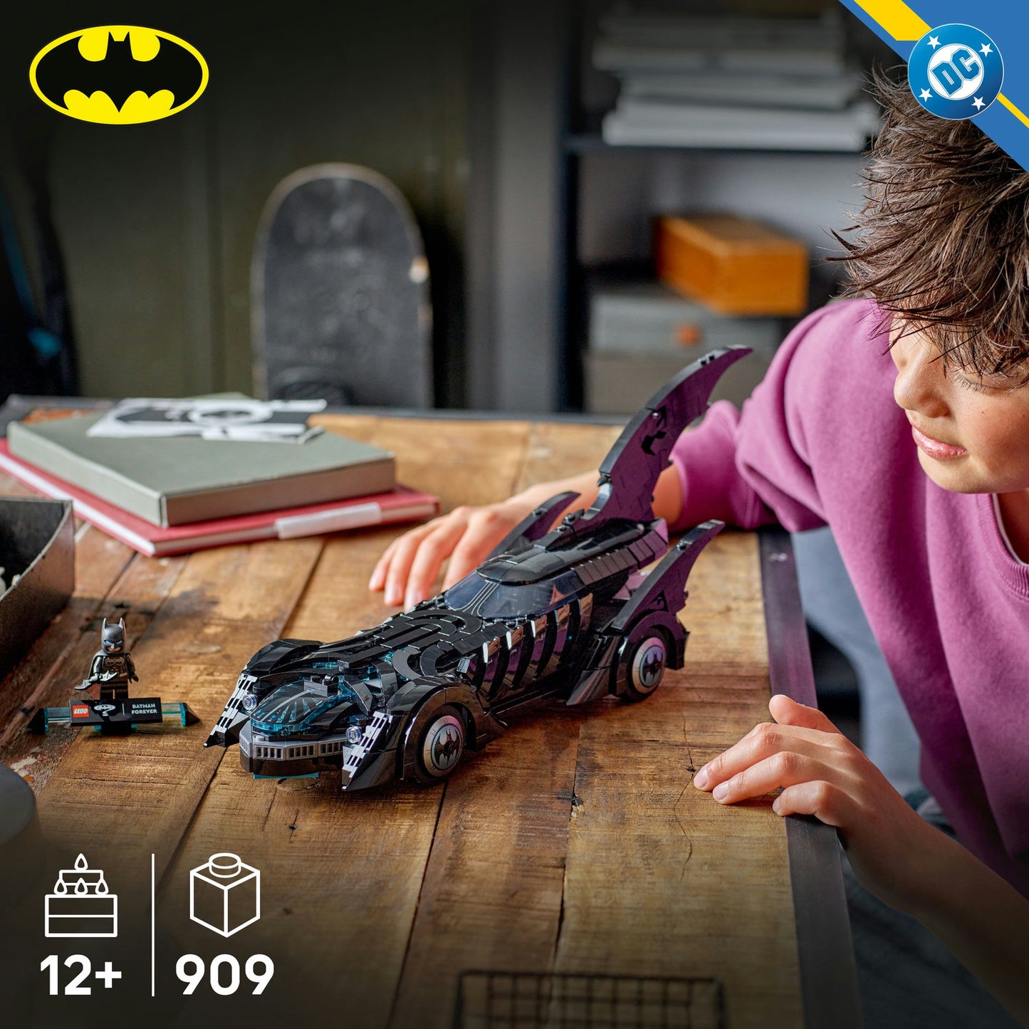 76304 Batman Forever™ Batmobile™