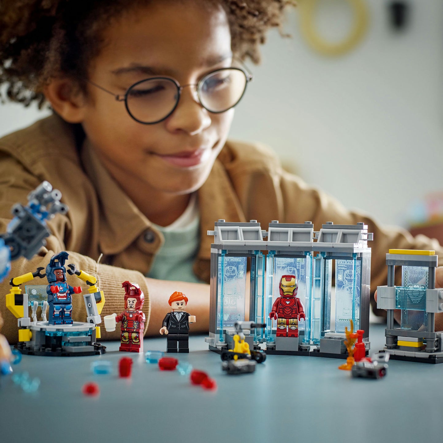 76315 LEGO Marvel Iron Man’s Laboratory: Hall of Armor with Minifigures