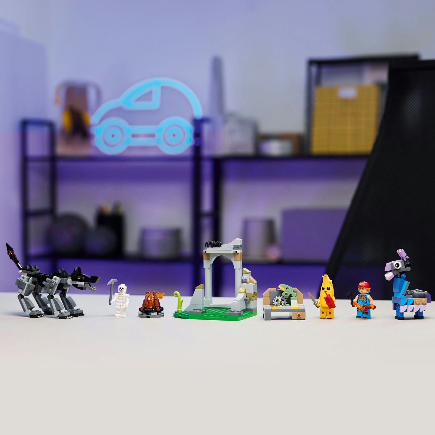 77075 LEGO Fortnite Peely & Sparkplug's Camp