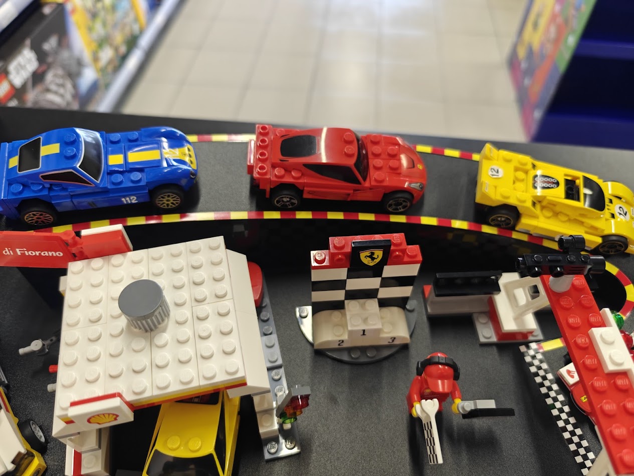 LEGO Shell Exclusive series 2 (2014)- Complete Set
