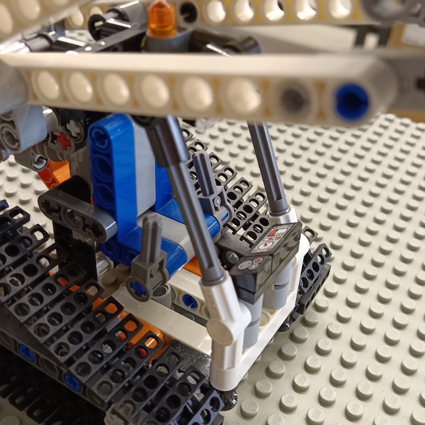 LEGO 42032 Compact Tracked Loader