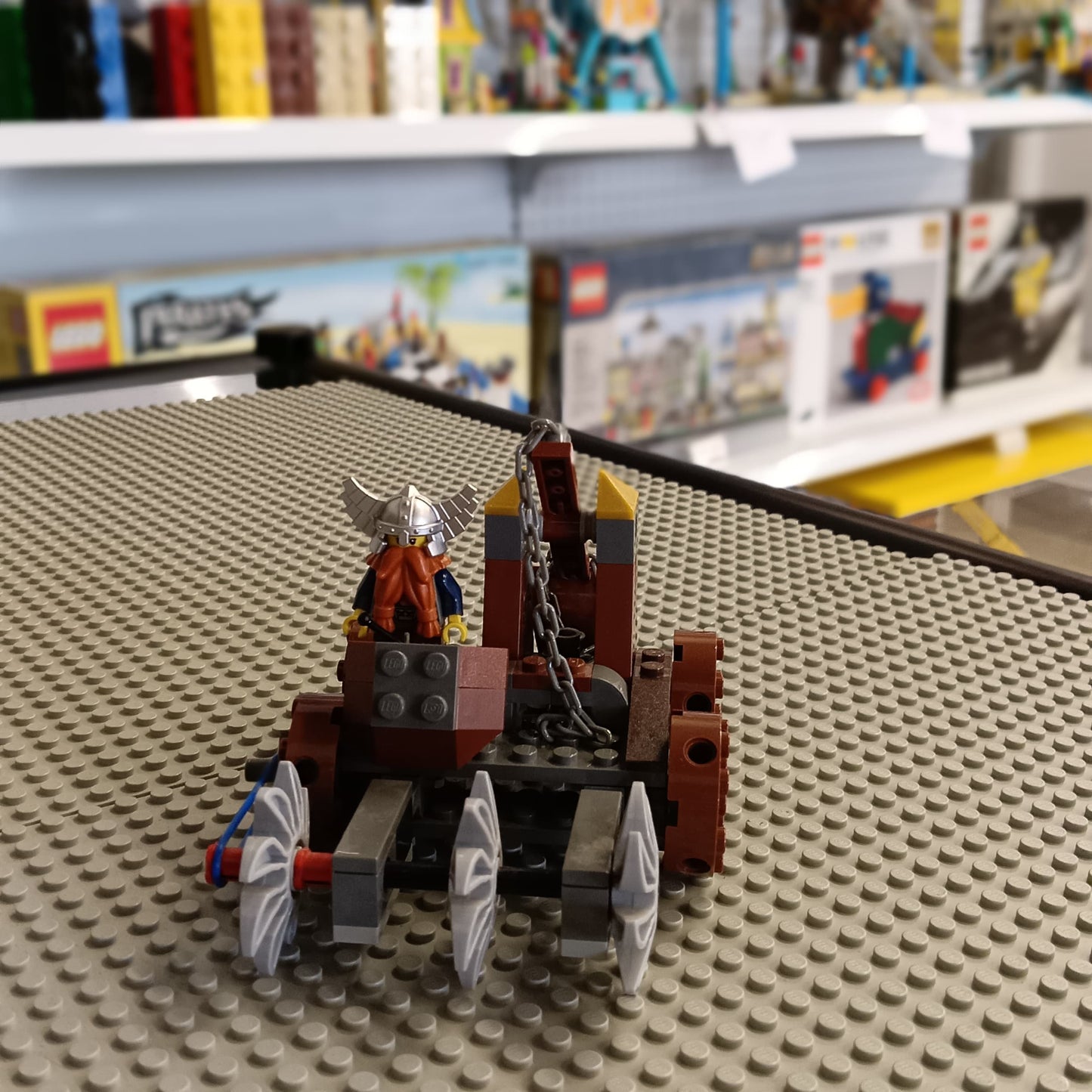 LEGO 7040 Dwarves' Mine Defender