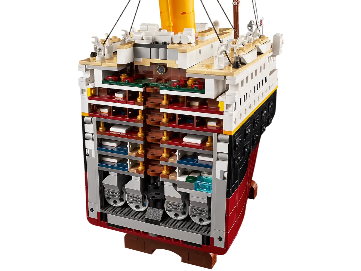 10294 LEGO ICONS Titanic