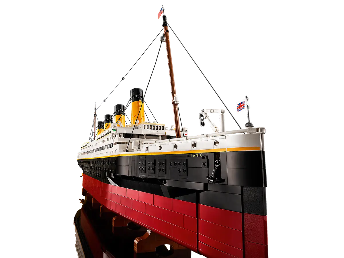 10294 LEGO ICONS Titanic