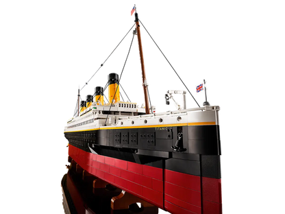 10294 LEGO ICONS Titanic