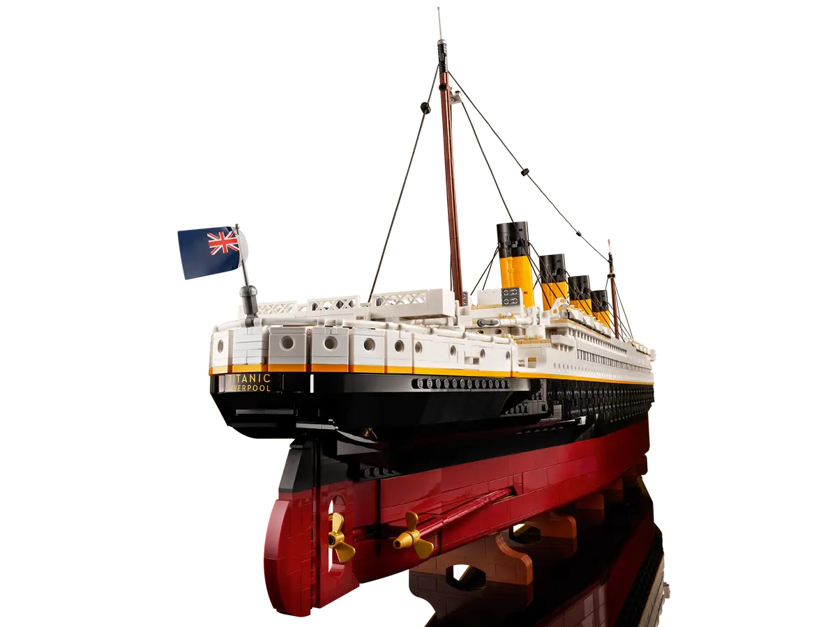 10294 LEGO ICONS Titanic