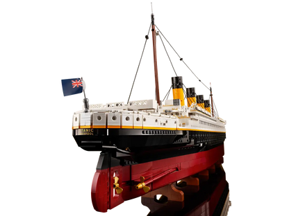 10294 LEGO ICONS Titanic