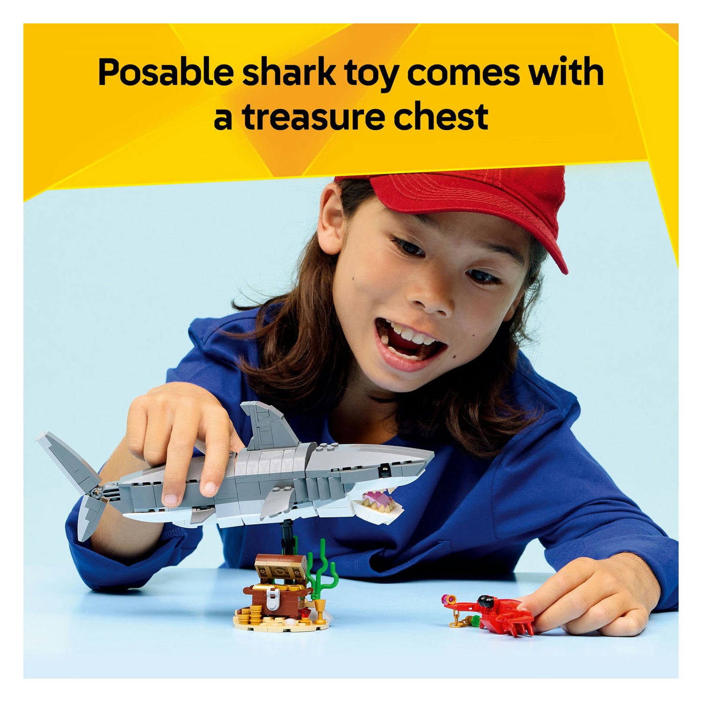 31381 LEGO Creator Fierce Shark with a Treasure Chest