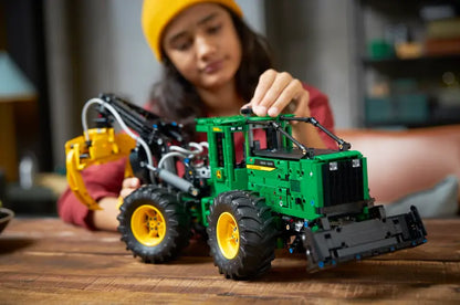 42157 LEGO Technic John Deere 948L II Skidder