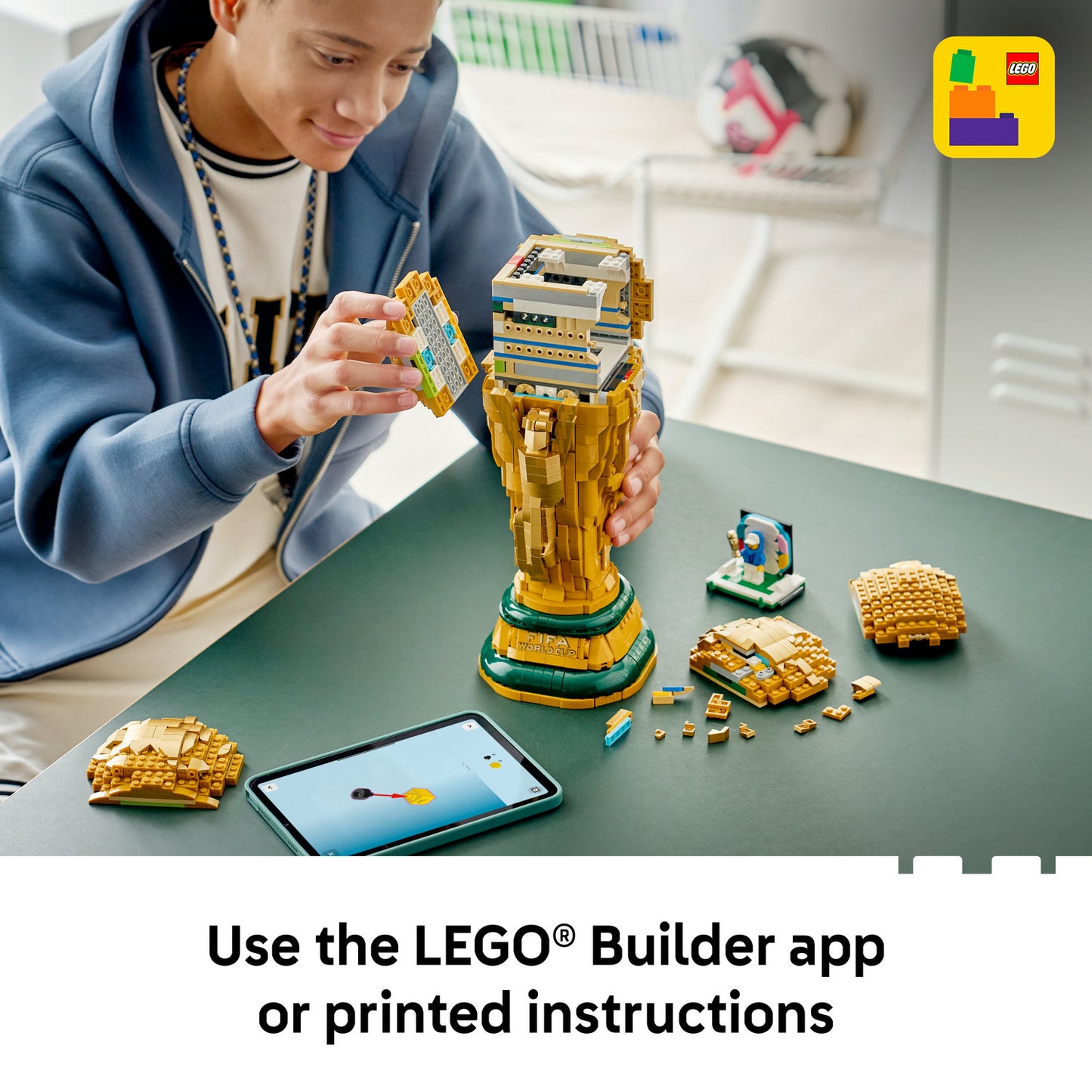 43020 FIFA World Cup™ Official Trophy