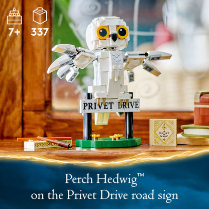 76425 LEGO Harry Potter TM Hedwig™ at 4 Privet Drive