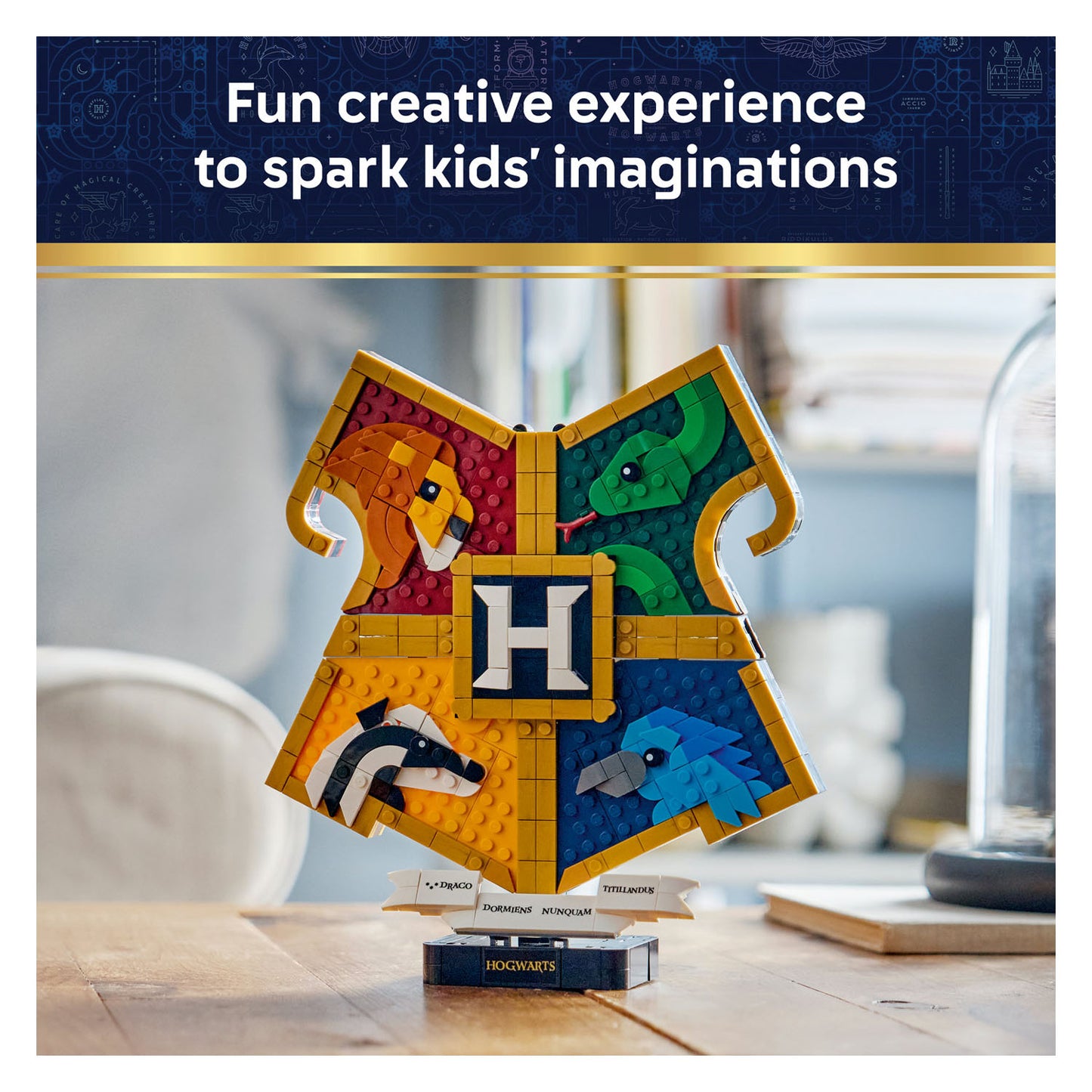 76462 Hogwarts™ House Crest