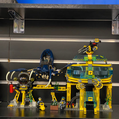 LEGO 7775 Aquabase Invasion