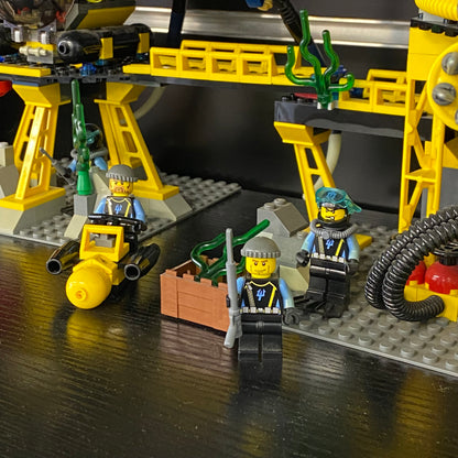 LEGO 7775 Aquabase Invasion