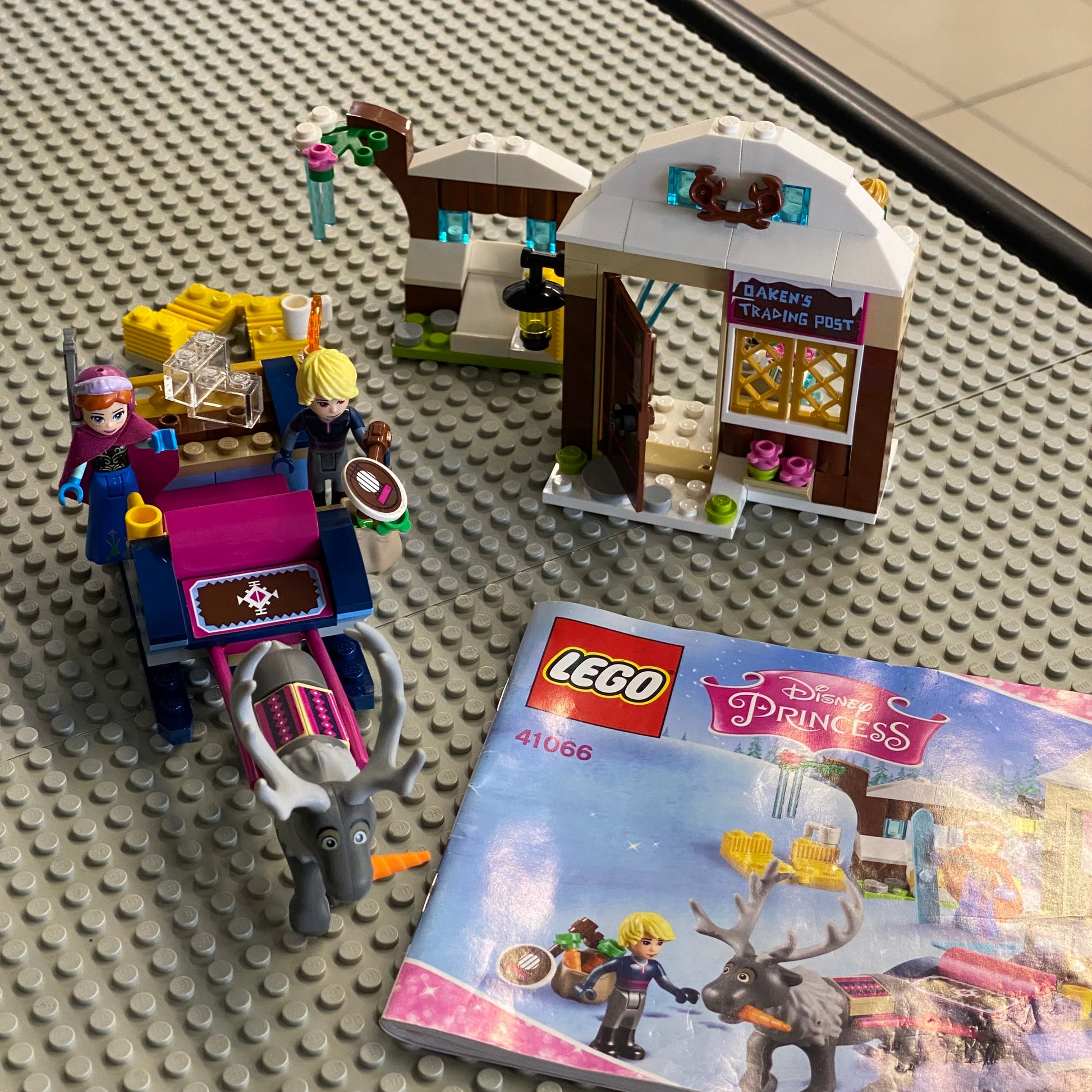 LEGO 41066 Anna Kristoff's Sleigh Adventure – Brickem LEGO