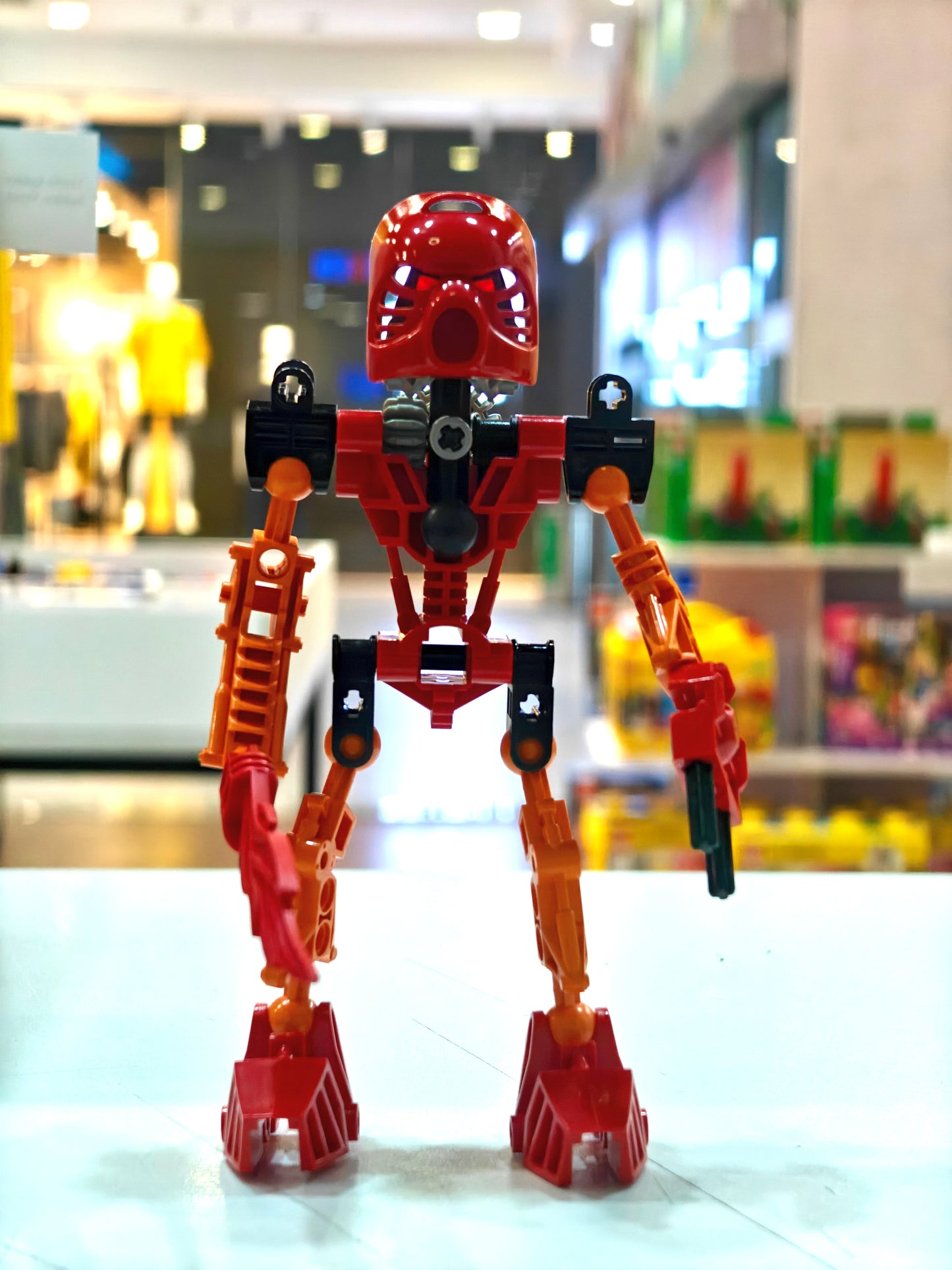 8534 LEGO Bionicle Tahu (Year 2001)