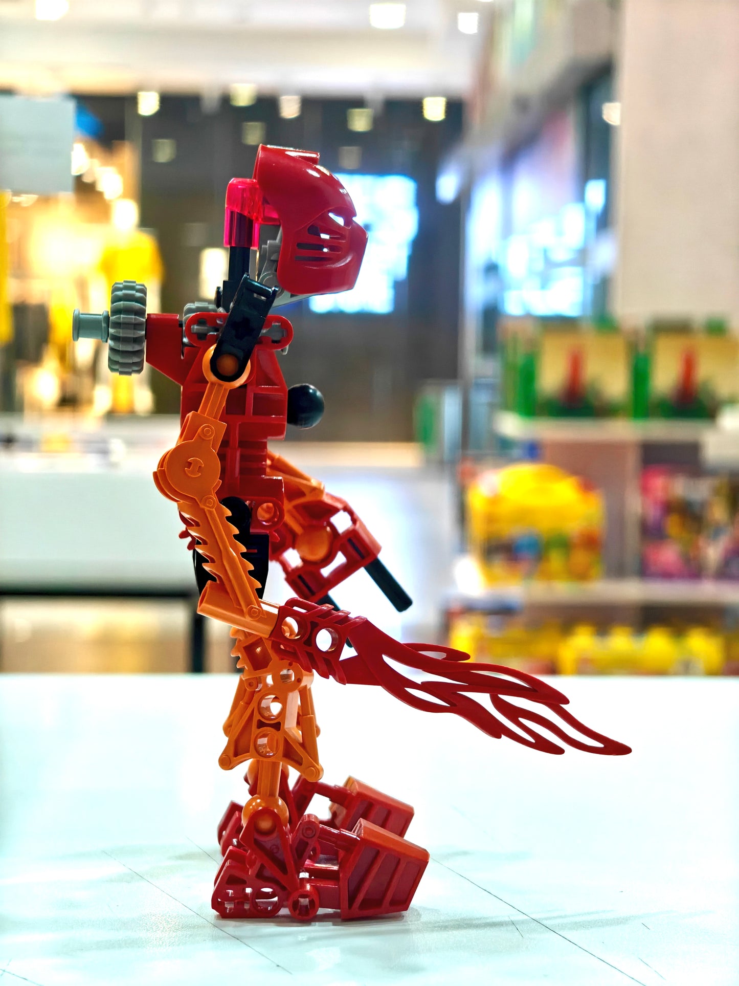 8534 LEGO Bionicle Tahu (Year 2001)